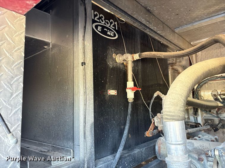 image for item EF3004 2002 International 4900 pumper fire truck