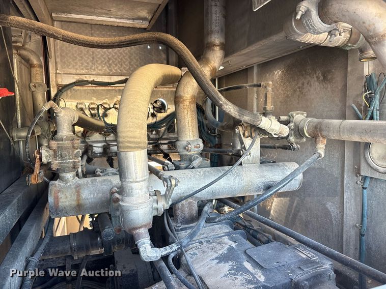 image for item EF3004 2002 International 4900 pumper fire truck