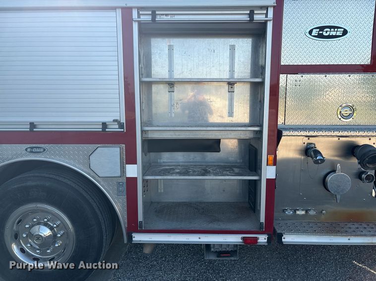 image for item EF3004 2002 International 4900 pumper fire truck