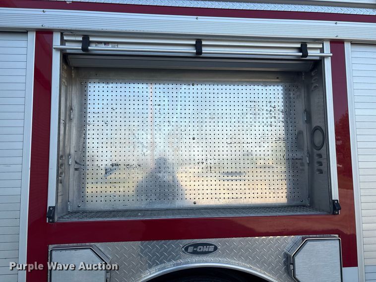 image for item EF3004 2002 International 4900 pumper fire truck