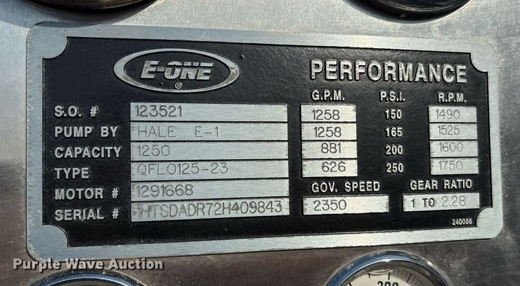 image for item EF3004 2002 International 4900 pumper fire truck