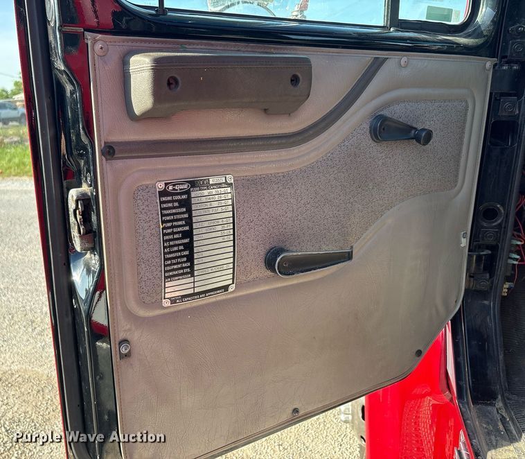 image for item EF3004 2002 International 4900 pumper fire truck