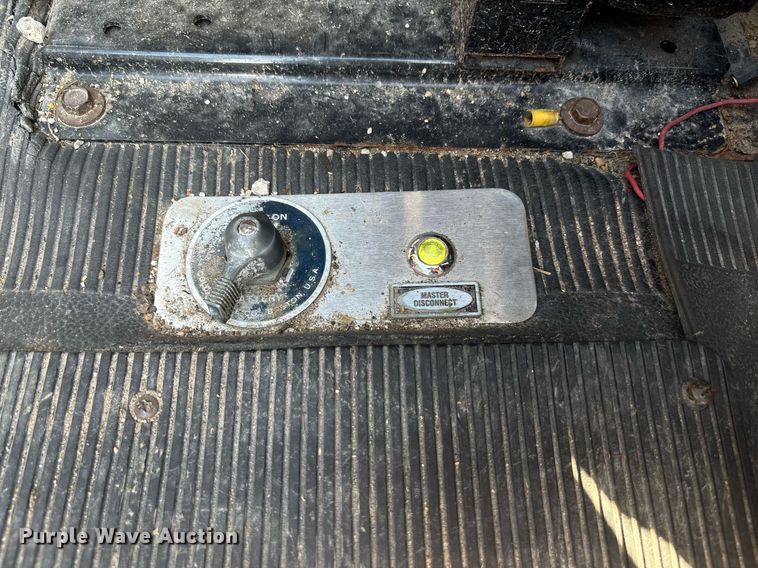 image for item EF3004 2002 International 4900 pumper fire truck