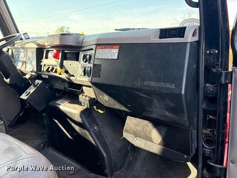 image for item EF3004 2002 International 4900 pumper fire truck