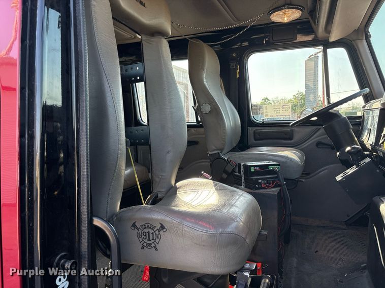 image for item EF3004 2002 International 4900 pumper fire truck