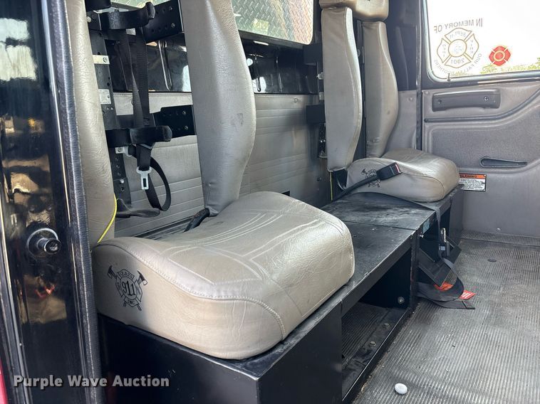 image for item EF3004 2002 International 4900 pumper fire truck