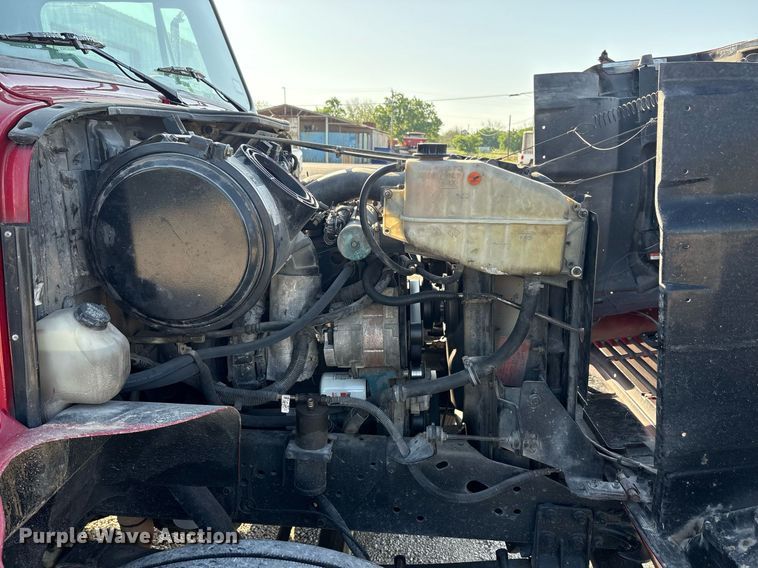 image for item EF3004 2002 International 4900 pumper fire truck