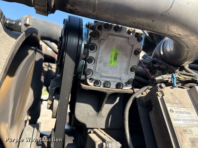 image for item EF3004 2002 International 4900 pumper fire truck