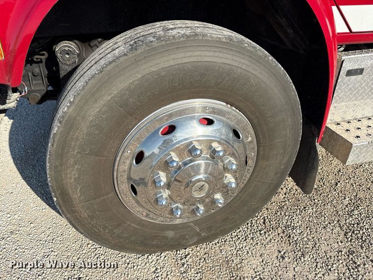 image for item EF3004 2002 International 4900 pumper fire truck