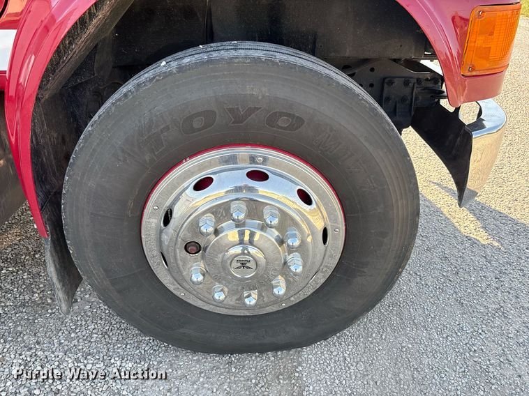 image for item EF3004 2002 International 4900 pumper fire truck