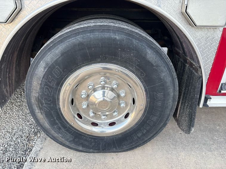 image for item EF3004 2002 International 4900 pumper fire truck