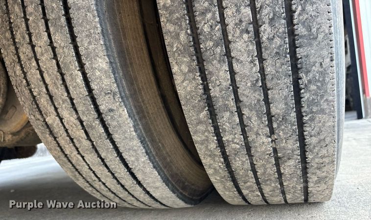 image for item EF3004 2002 International 4900 pumper fire truck