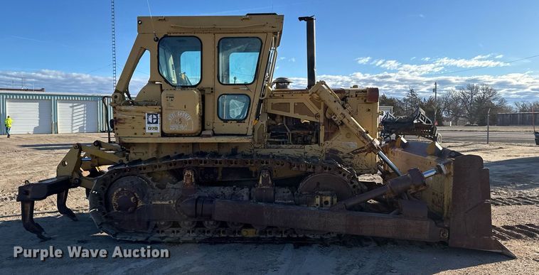 image for item EG6192 1982 Caterpillar D7G dozer