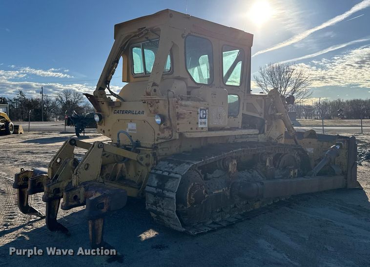 image for item EG6192 1982 Caterpillar D7G dozer