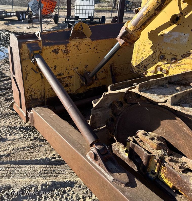 image for item EG6192 1982 Caterpillar D7G dozer