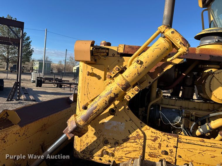 image for item EG6192 1982 Caterpillar D7G dozer