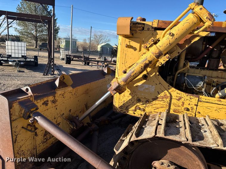 image for item EG6192 1982 Caterpillar D7G dozer