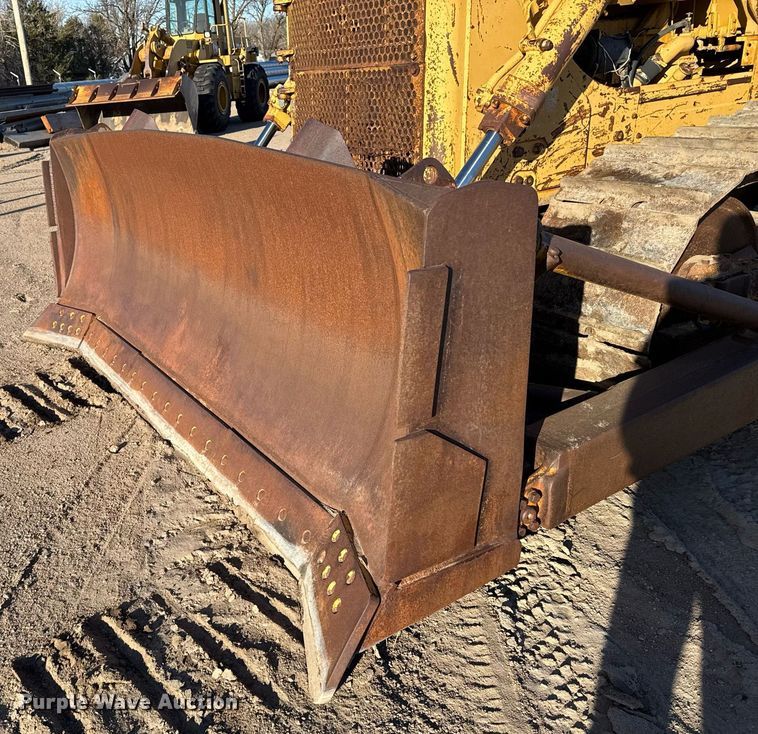 image for item EG6192 1982 Caterpillar D7G dozer