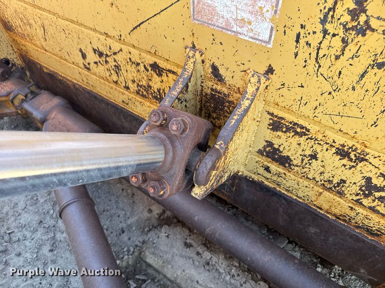 image for item EG6192 1982 Caterpillar D7G dozer