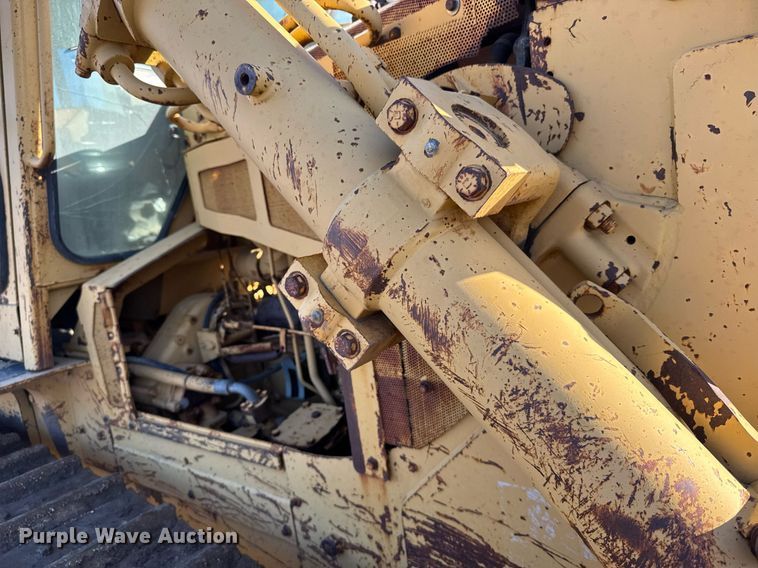 image for item EG6192 1982 Caterpillar D7G dozer