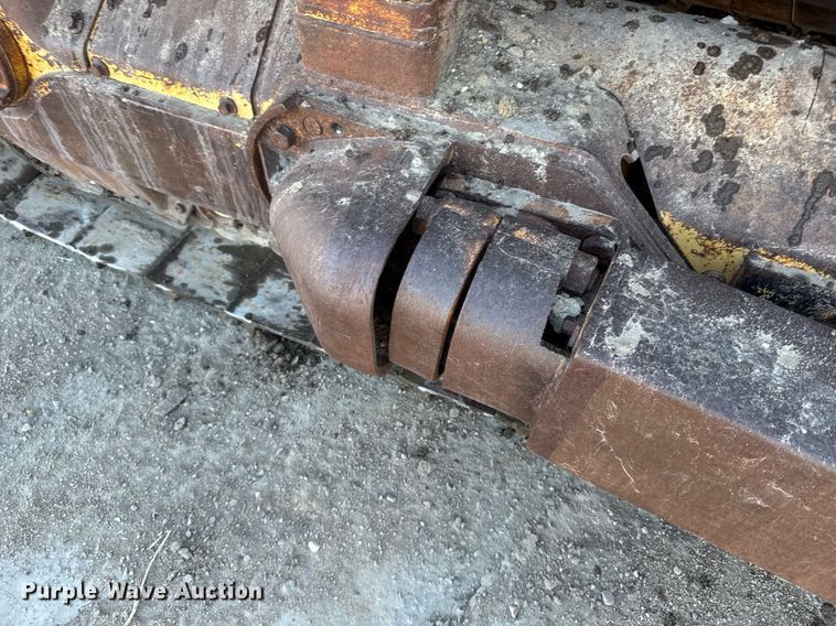 image for item EG6192 1982 Caterpillar D7G dozer