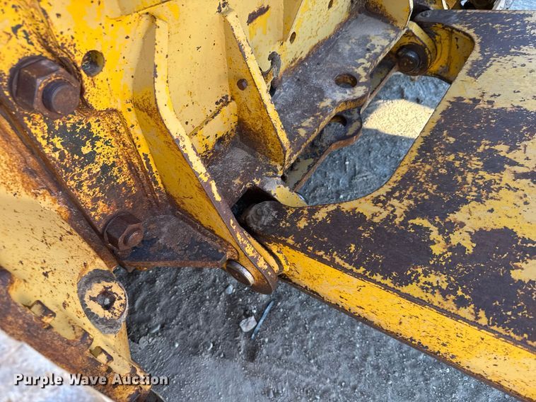 image for item EG6192 1982 Caterpillar D7G dozer