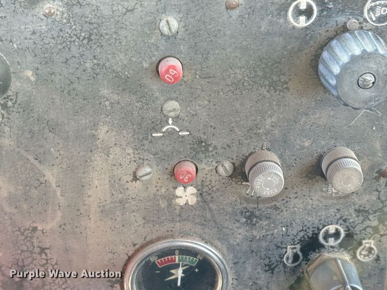 image for item EG6192 1982 Caterpillar D7G dozer