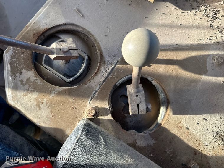 image for item EG6192 1982 Caterpillar D7G dozer