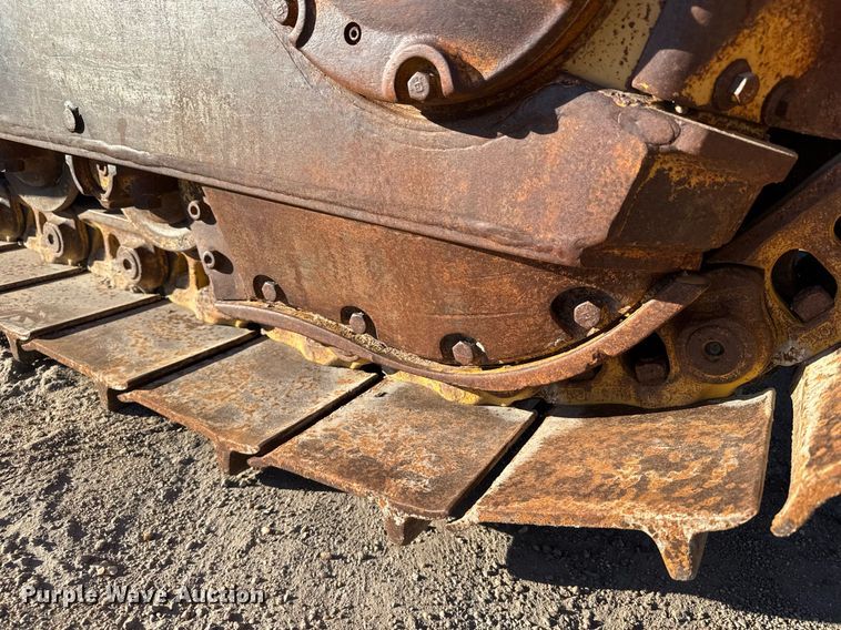image for item EG6192 1982 Caterpillar D7G dozer