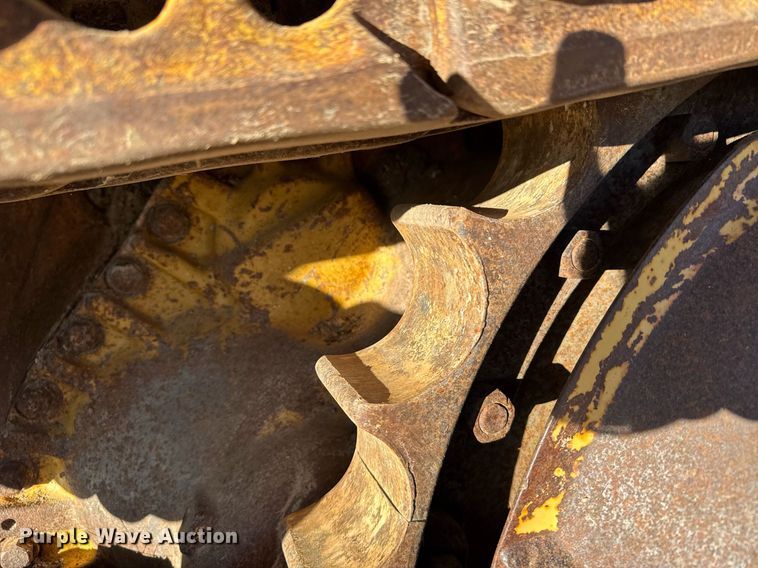 image for item EG6192 1982 Caterpillar D7G dozer