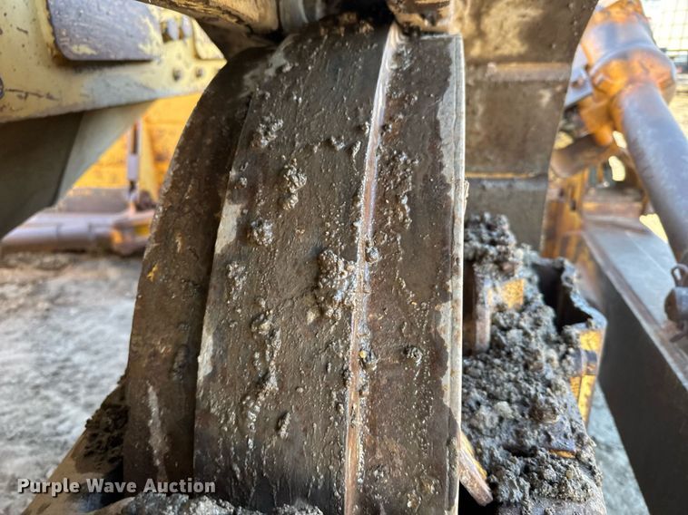 image for item EG6192 1982 Caterpillar D7G dozer