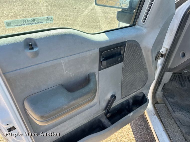 image for item EG6193 2008 Ford F150 XL pickup truck