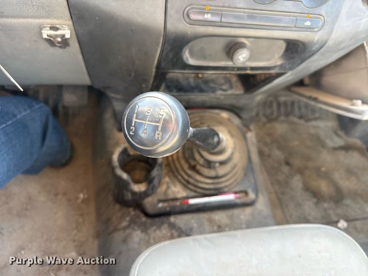 image for item EG6193 2008 Ford F150 XL pickup truck