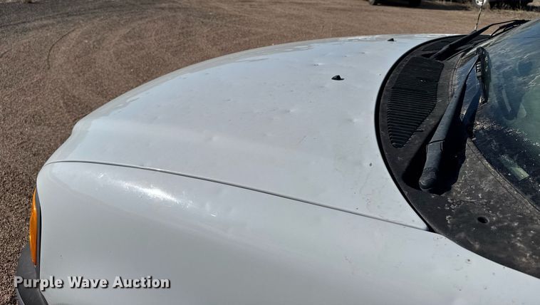 image for item EG6194 2004 Ford F150 XL pickup truck