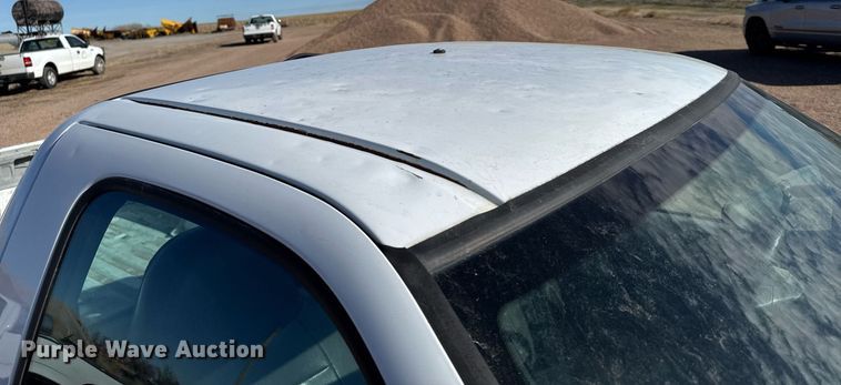 image for item EG6194 2004 Ford F150 XL pickup truck