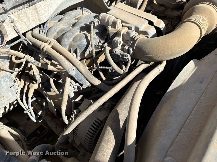 image for item EG6194 2004 Ford F150 XL pickup truck