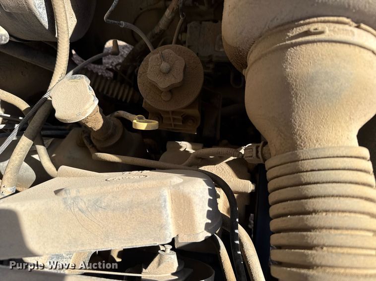 image for item EG6194 2004 Ford F150 XL pickup truck