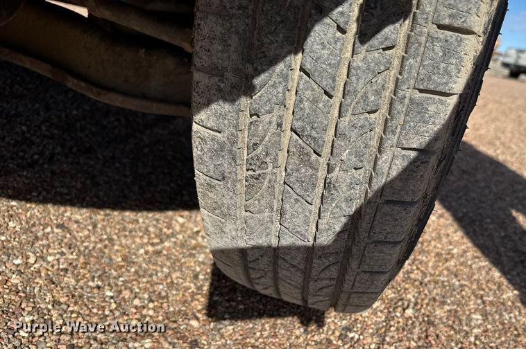 image for item EG6194 2004 Ford F150 XL pickup truck