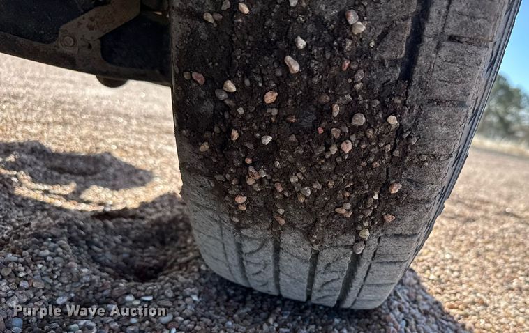 image for item EG6194 2004 Ford F150 XL pickup truck