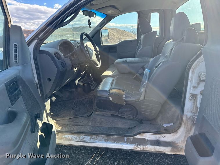 image for item EG6195 2008 Ford F150 XL pickup truck