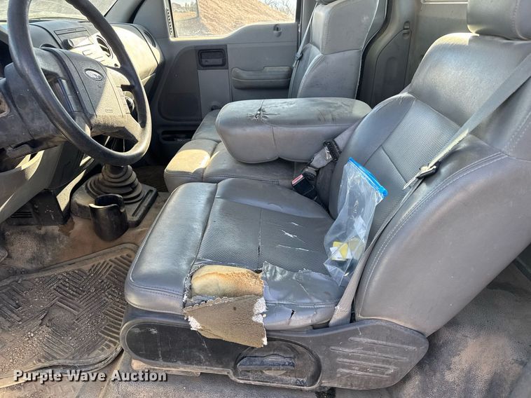 image for item EG6195 2008 Ford F150 XL pickup truck