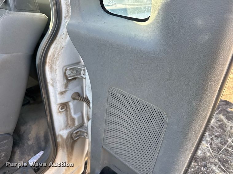 image for item EG6195 2008 Ford F150 XL pickup truck