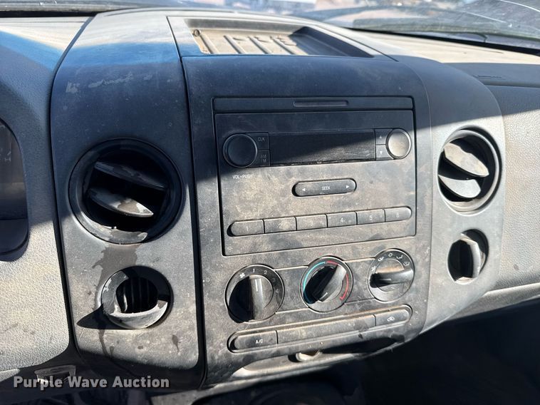 image for item EG6195 2008 Ford F150 XL pickup truck