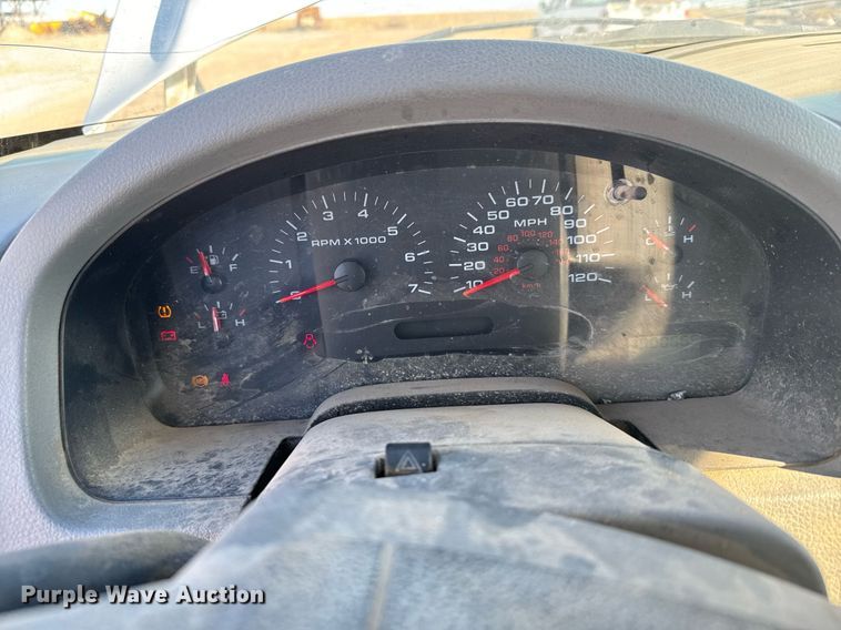 image for item EG6195 2008 Ford F150 XL pickup truck