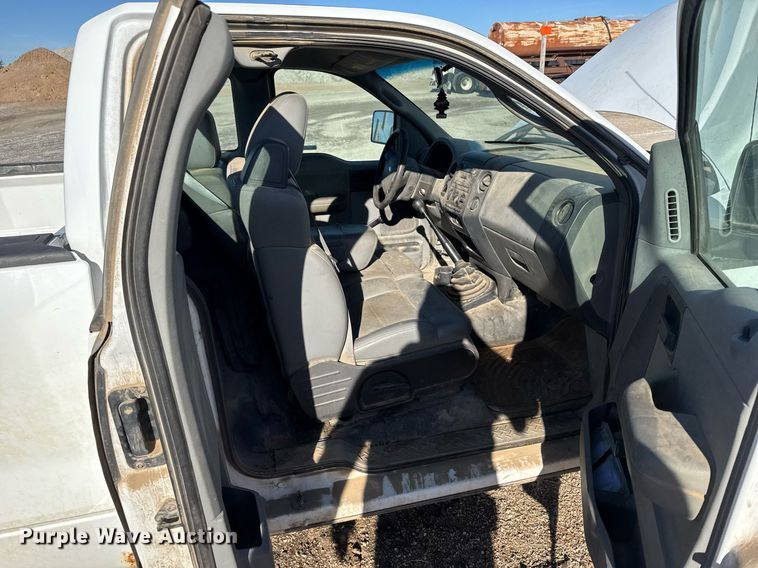 image for item EG6195 2008 Ford F150 XL pickup truck