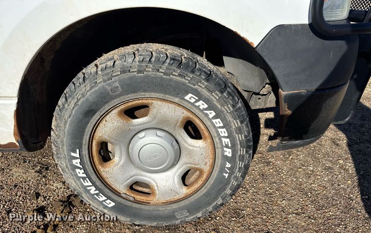 image for item EG6195 2008 Ford F150 XL pickup truck