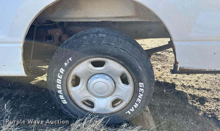 image for item EG6195 2008 Ford F150 XL pickup truck