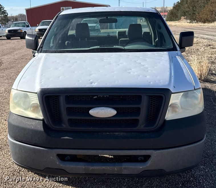 image for item EG6196 2007 Ford F150 XL pickup truck