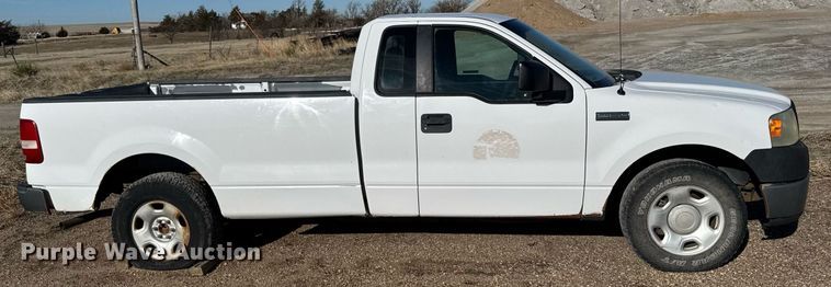 image for item EG6196 2007 Ford F150 XL pickup truck