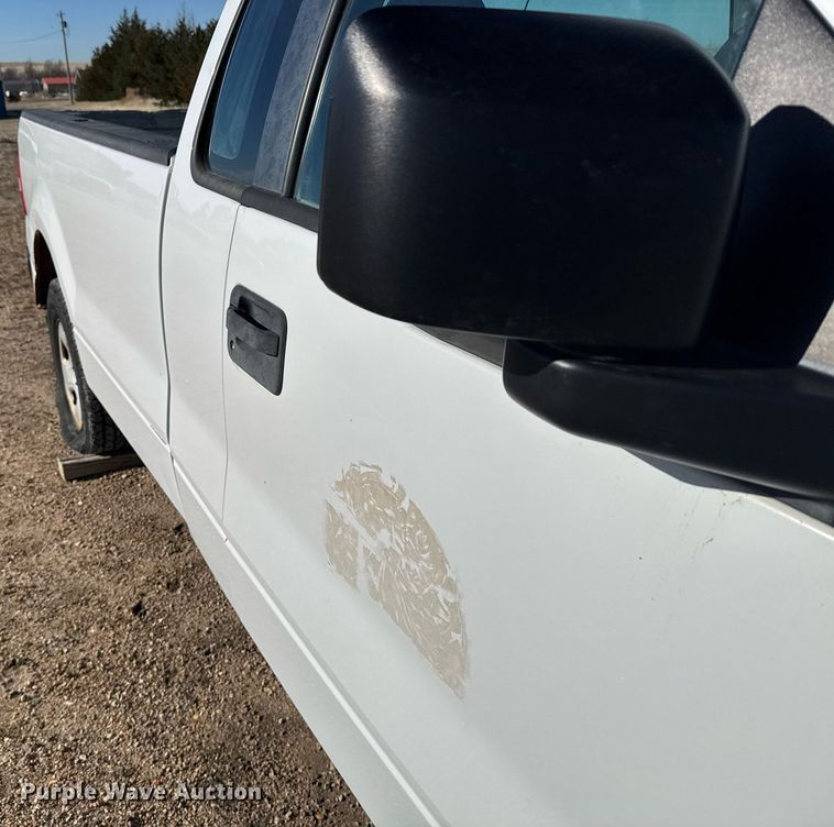 image for item EG6196 2007 Ford F150 XL pickup truck